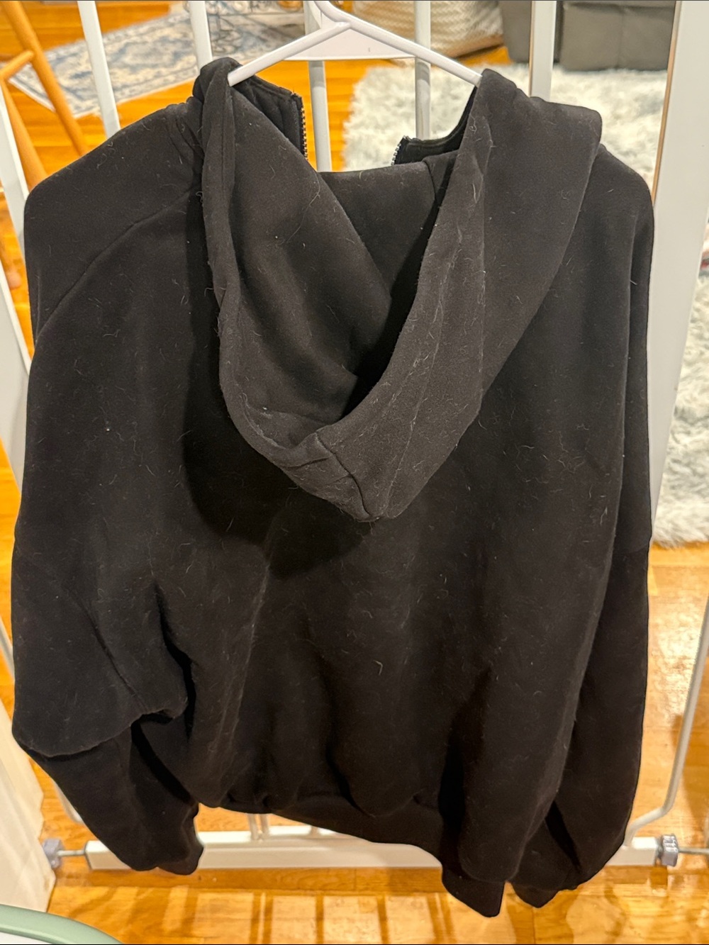 Comfrt zip up hoodie size M - Picture 3 of 3